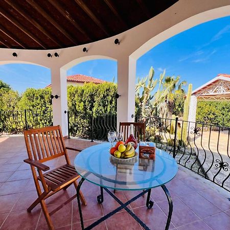 Villa Rosa By Holidaykeys Kyrenia  Exterior foto